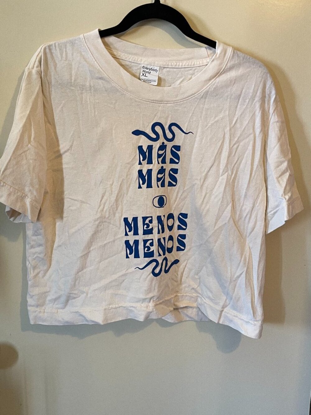 Mas or Menos Merch Crop T-Shirt